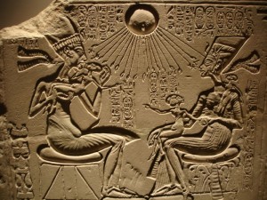 1144263350_akhenaten and his family